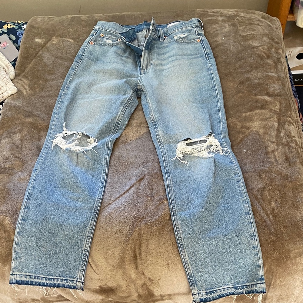 GAP High Rise Cheeky Straight Jeans in Light Blue
